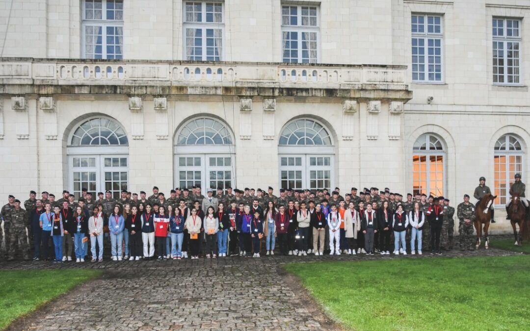 Le collège Les Fontaines invité aux Écoles Militaires de Saumur